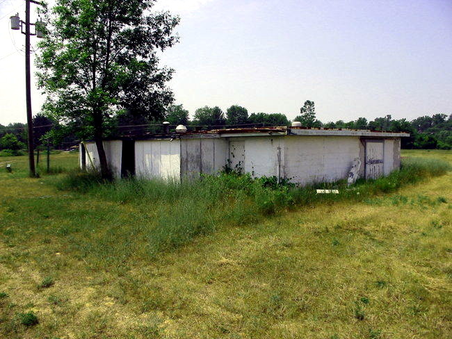 Seaway Drive-In Theatre - June 2002 Photo (newer photo)